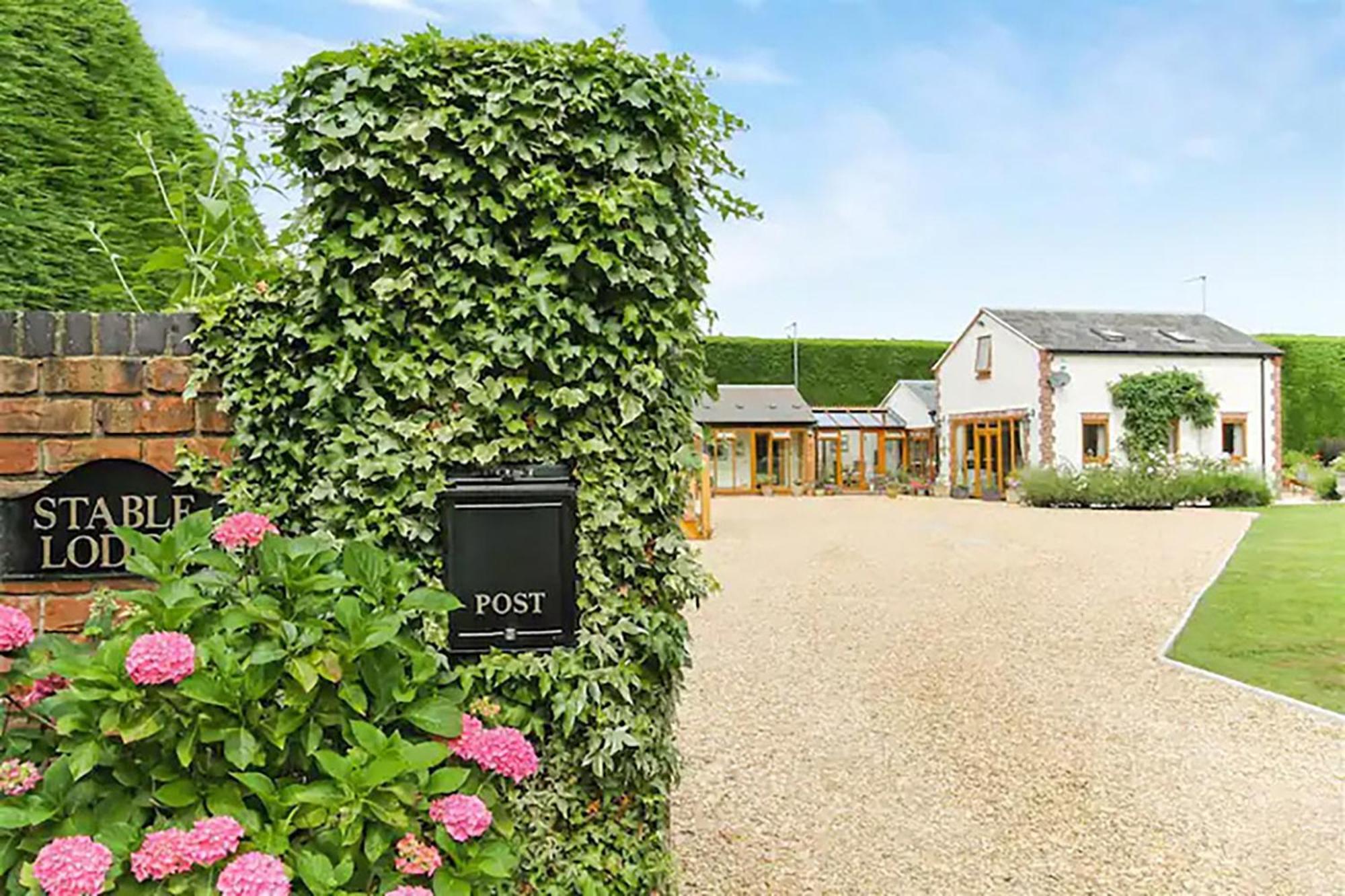 Stable Lodge - Boutique Bed & Breakfast Shurdington Zewnętrze zdjęcie